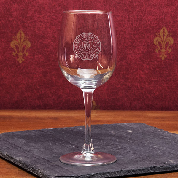 Wine Glass With Etched Gustavus Seal